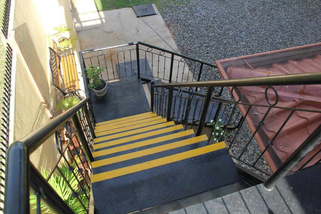 Casa Cataleya Bohol Self-Service Apartments بنغلاو المظهر الخارجي الصورة